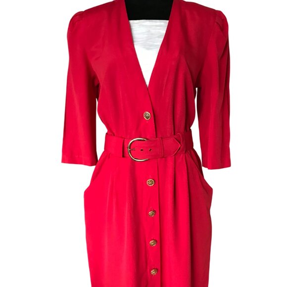 Periwinkle Red Pleated Dress: Vintage 70s Belted Midi w/Button Insert, Size 10 - Picture 5 of 9